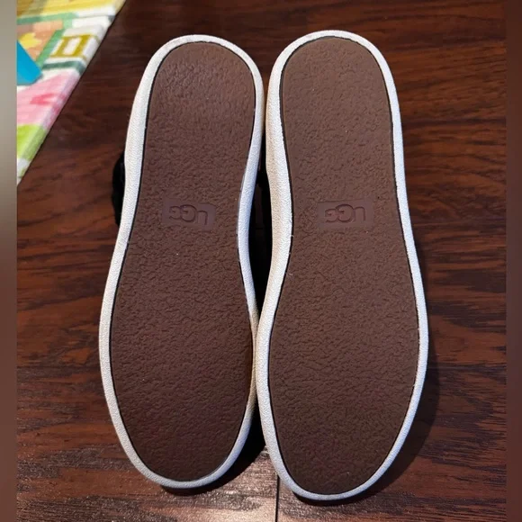 {UGG} Alameda Cuffable "Black" ankle boots - Picture 7 of 10